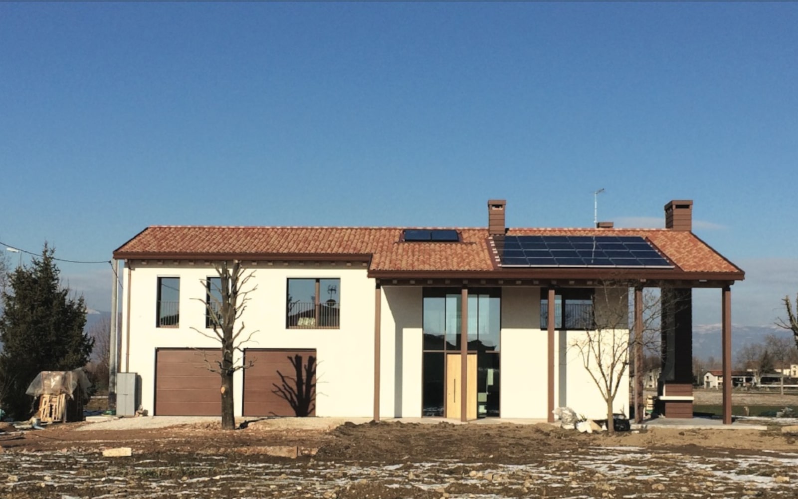 Ristrutturazione abitazione rurale. Spazi esterni. Studio di architetti in provincia di Vicenza