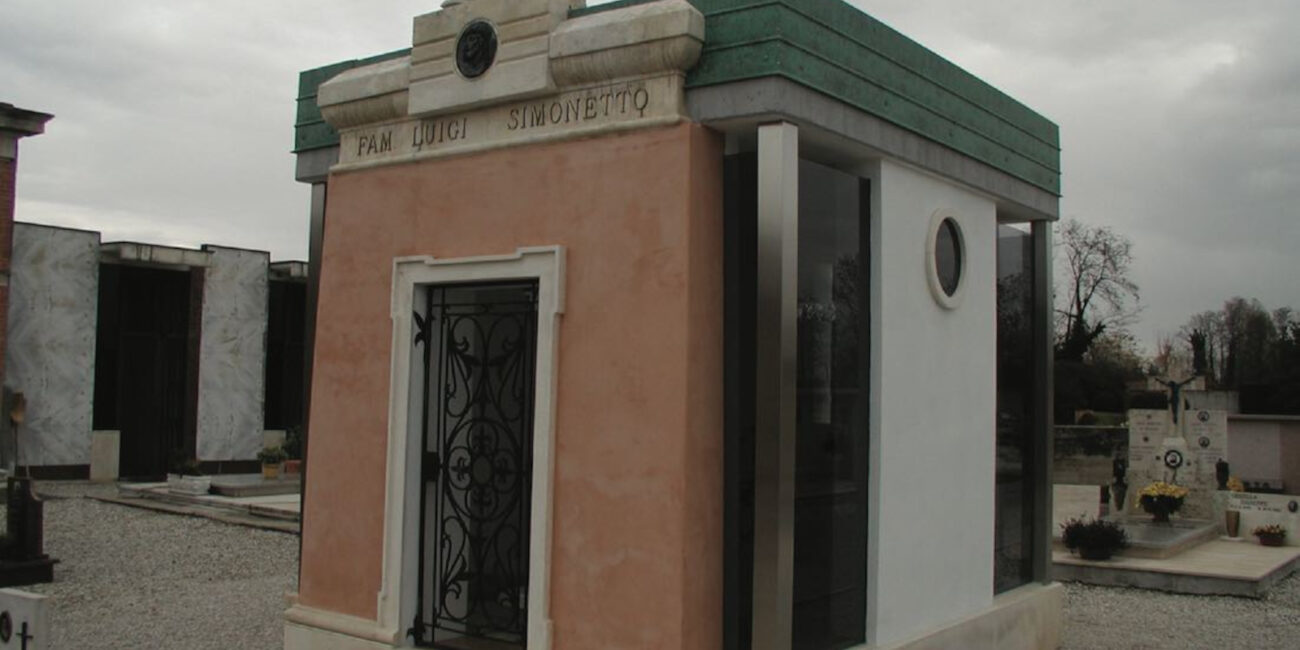 Rinnovamento cappella cimiteriale privata, esterno. Luca Rigoni architetto.